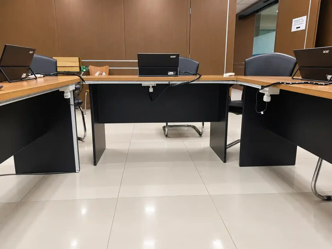 โซลูชัน Collaboration Solutions - ระบบประชุมทางไกล All-in-One 4K Video Conference Bar
