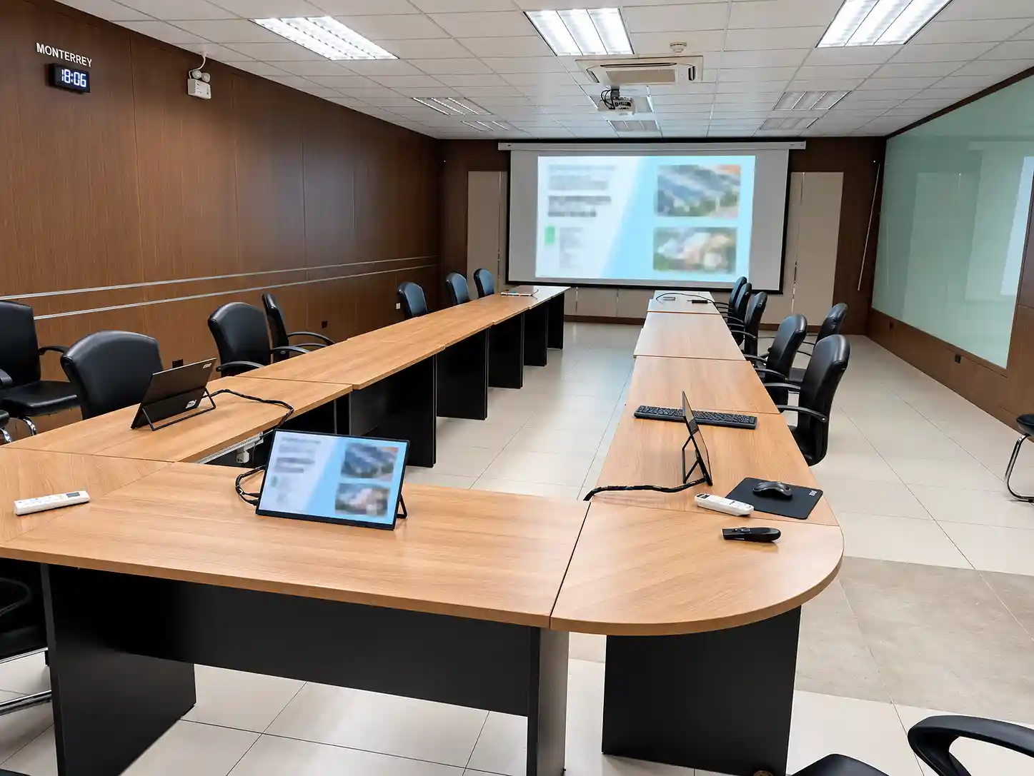 โซลูชัน Network Infrastructure - Enterprise WiFi เชื่อมต่อไร้สายความเร็วสูงสำหรับห้องประชุมผู้บริหารและระบบสื่อสารองค์กร
